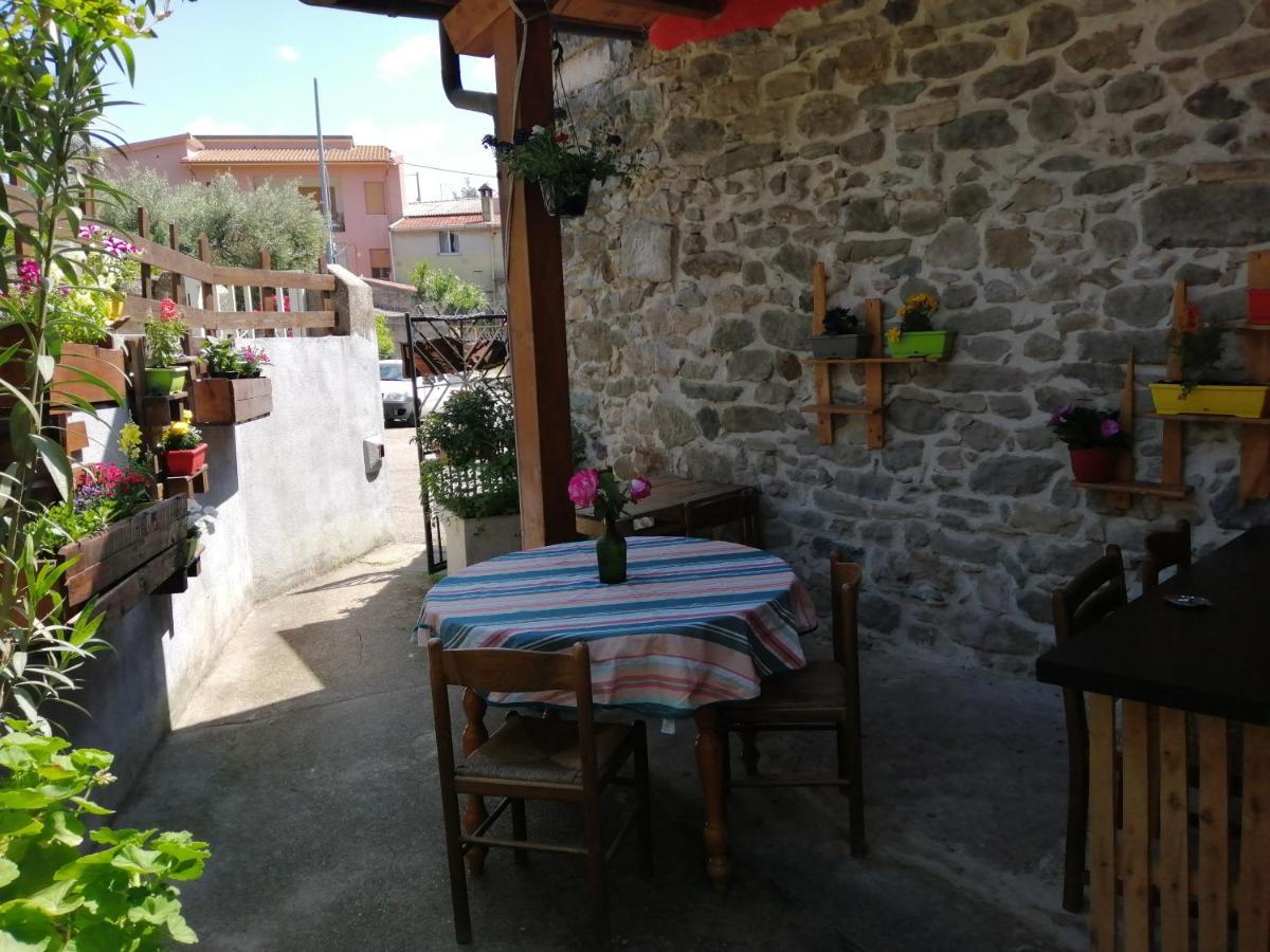 B&B Daddanca Ales Kültér fotó